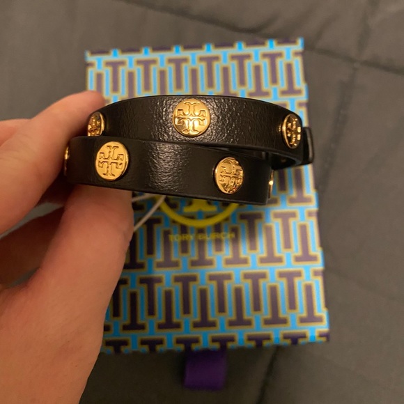 Tory Burch Jewelry - NWT Tory Burch Leather Double Wrap Bracelet